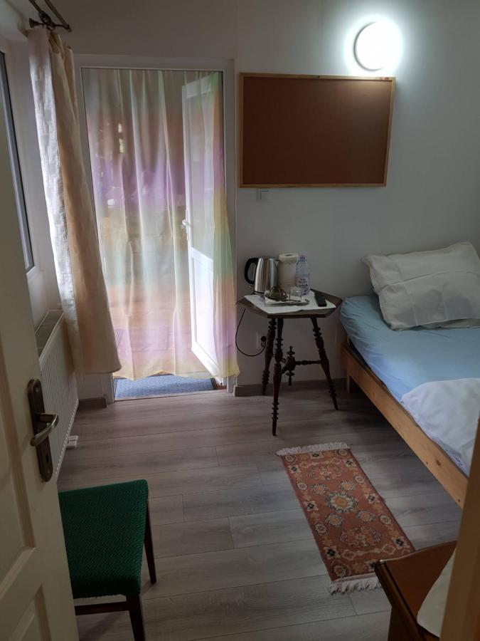 Hompot Accommodation Deva Exterior photo